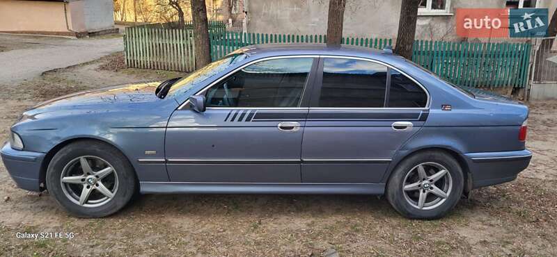 Седан BMW 5 Series 2000 в Кривому Розі