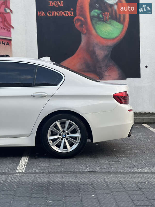 Седан BMW 5 Series 2014 в Львове