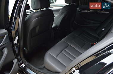 Седан BMW 5 Series 2018 в 
