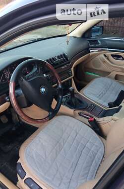 Универсал BMW 5 Series 2003 в Жовкве