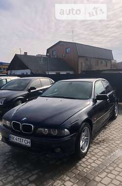 Седан BMW 5 Series 2001 в Рокитном