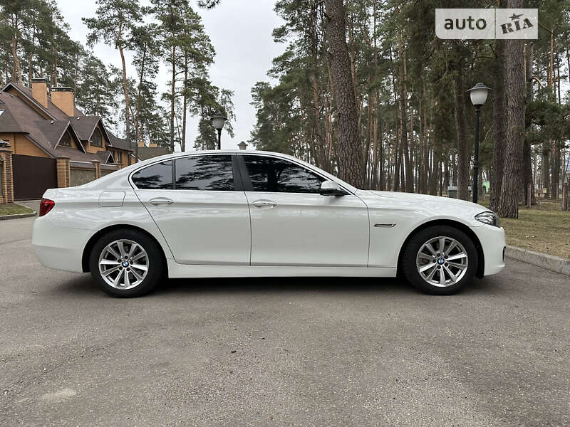 Седан BMW 5 Series 2014 в Чернигове