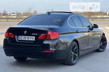 Седан BMW 5 Series 2014 в Дніпрі