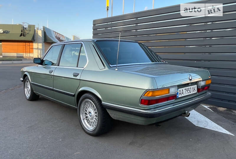 Седан BMW 5 Series 1985 в Києві