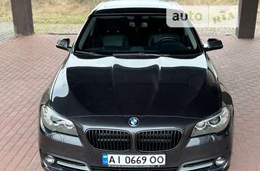 Седан BMW 5 Series 2016 в Киеве