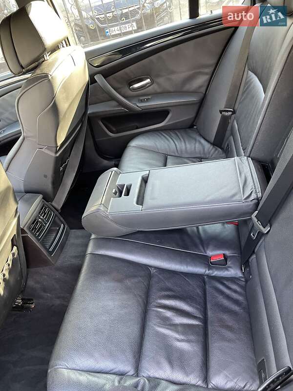 Универсал BMW 5 Series 2005 в Окнах