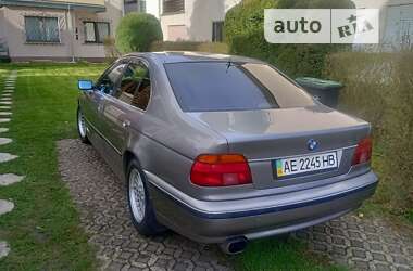 Седан BMW 5 Series 1997 в Дніпрі