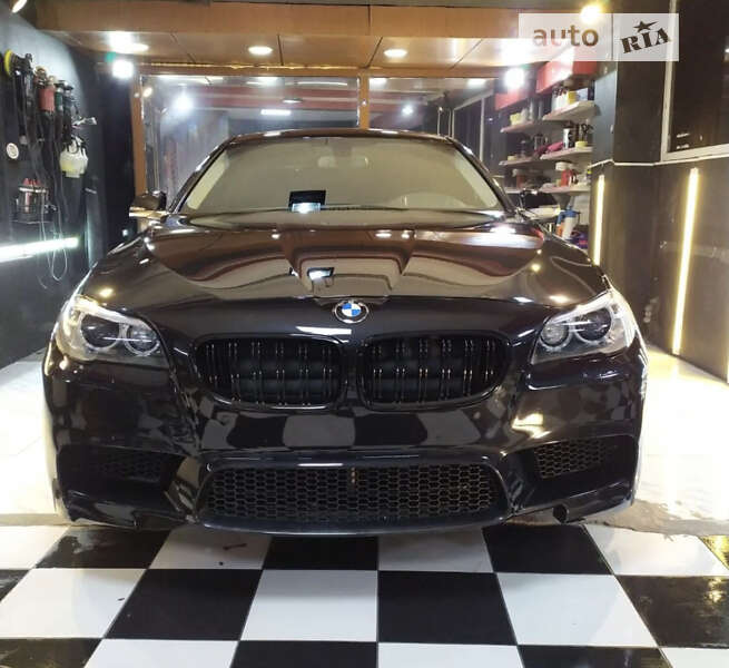 Седан BMW 5 Series 2015 в Полтаві