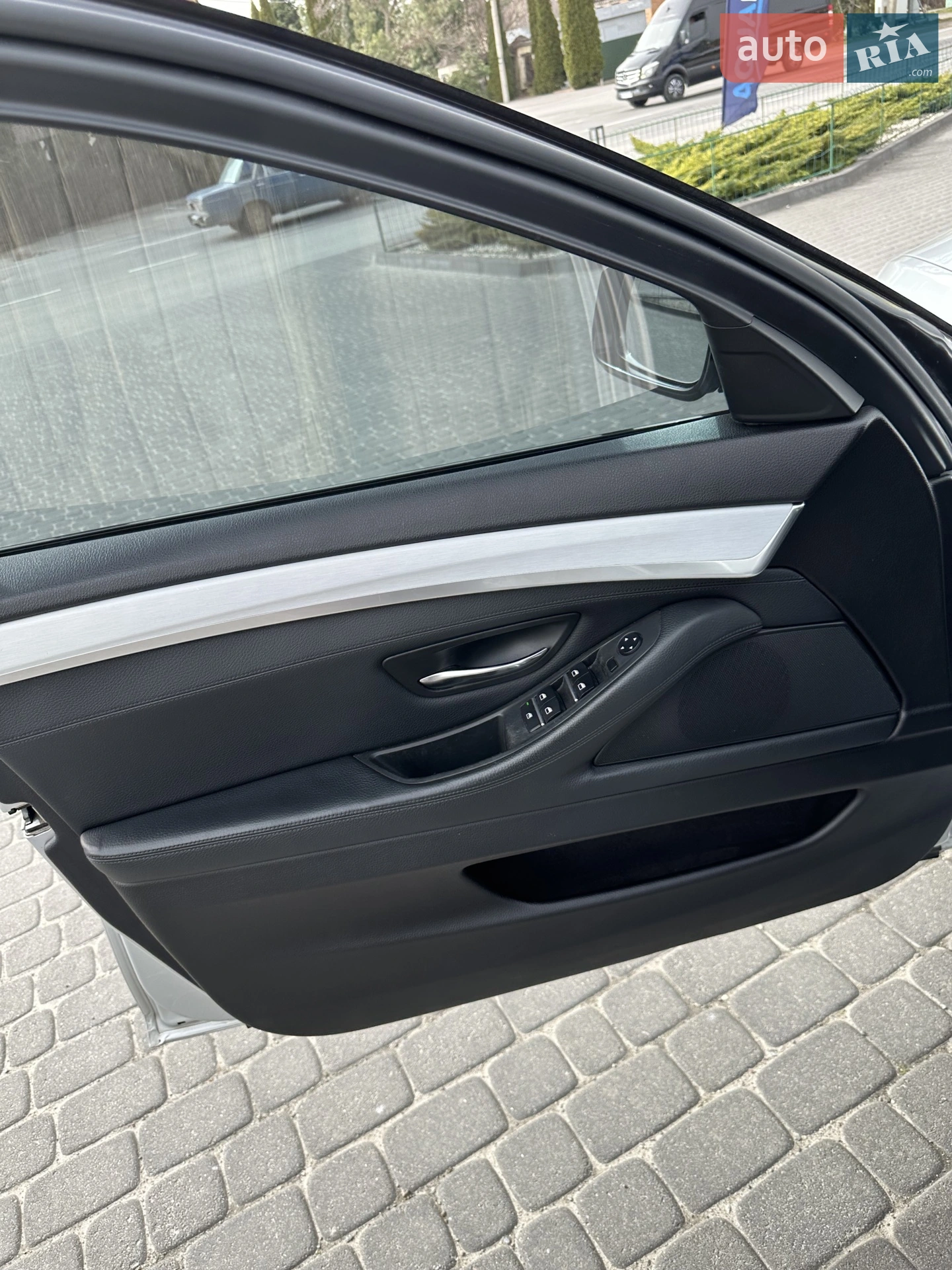 2010 BMW 5er - мініатюра 28