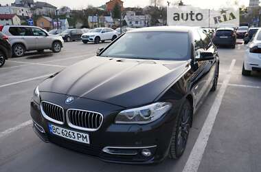 Седан BMW 5 Series 2014 в Львові