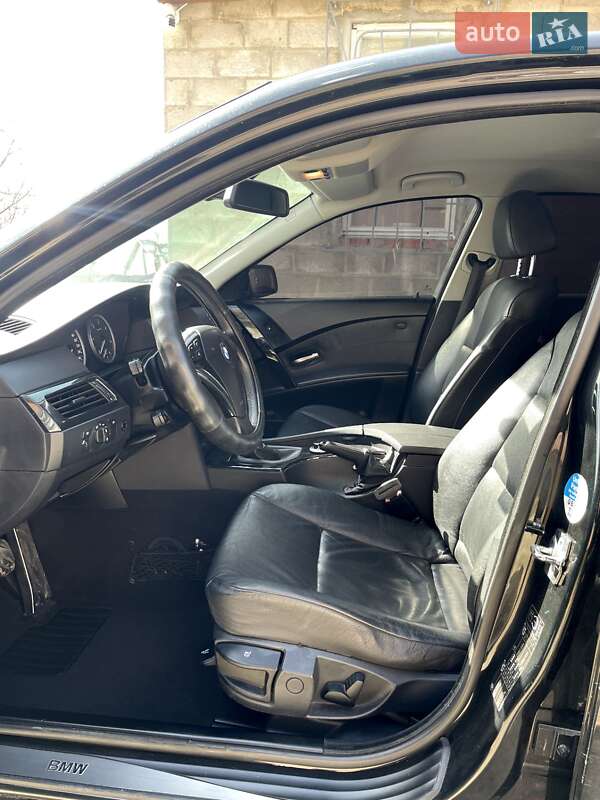 Седан BMW 5 Series 2004 в Вараші фото 7 Седан BMW 5 Series 2004 в Вараші