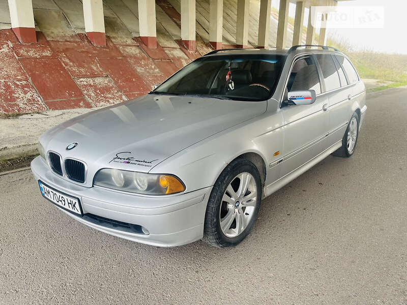 Универсал BMW 5 Series 2002 в Ровно