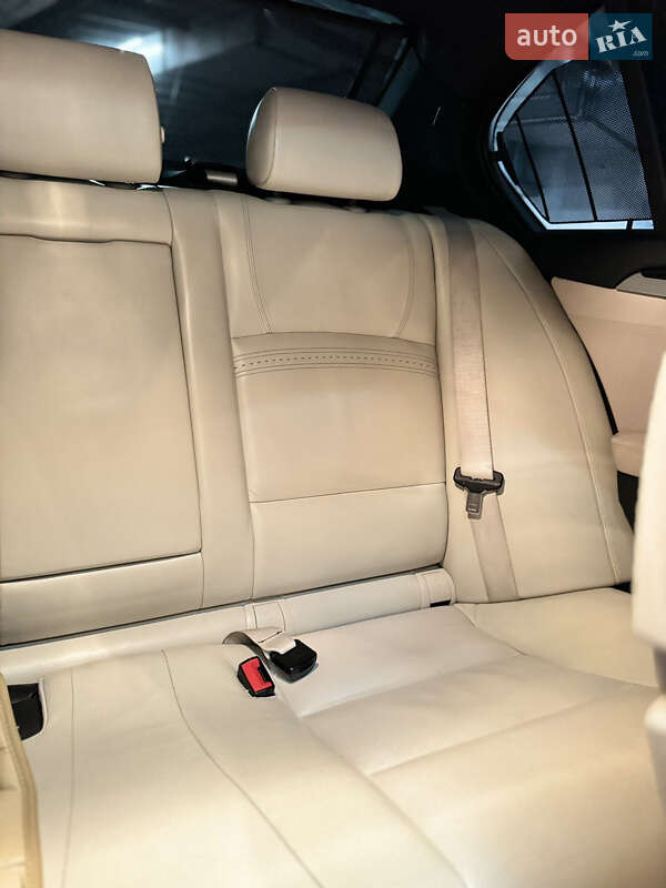 Седан BMW 5 Series 2014 в Львове