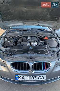 Седан BMW 5 Series 2009 в 