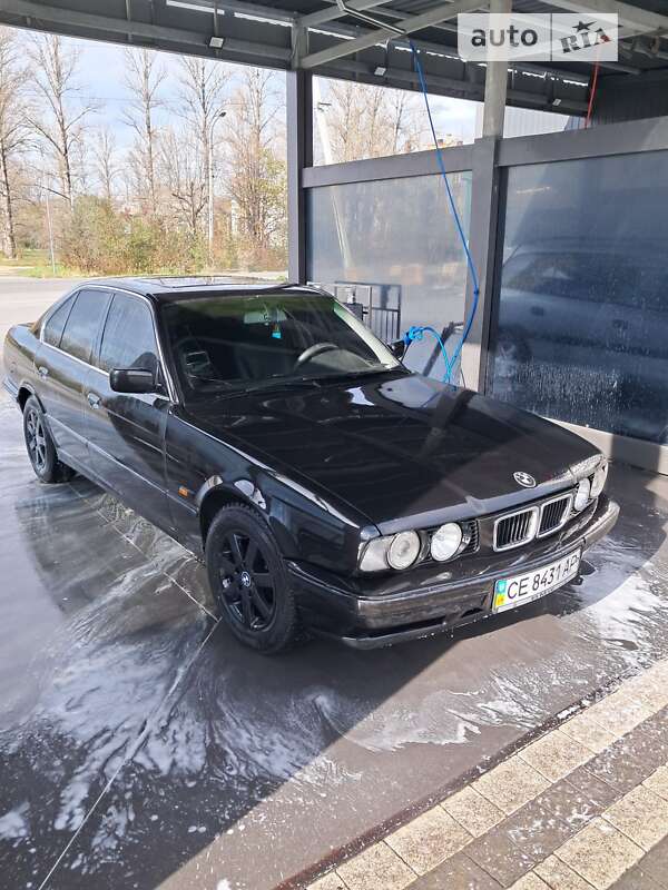 Седан BMW 5 Series 1994 в Надвірній