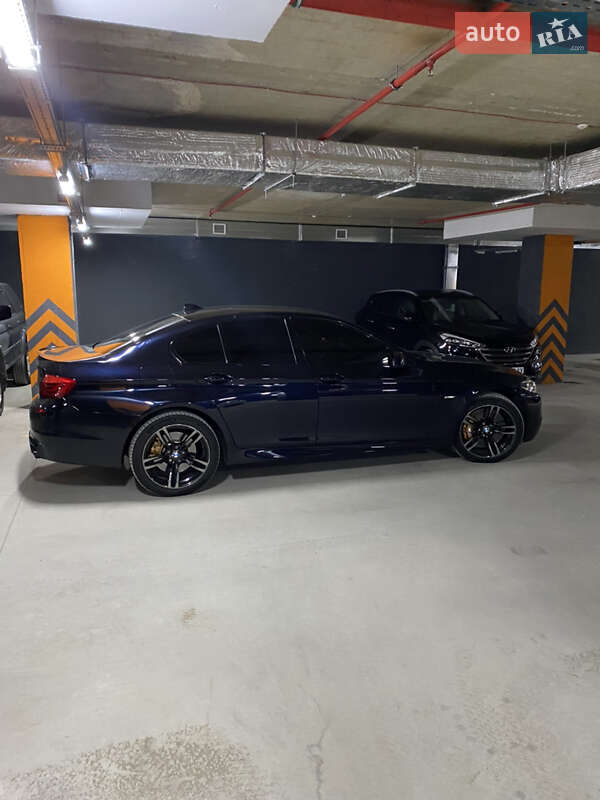 Седан BMW 5 Series 2012 в Кременчуге