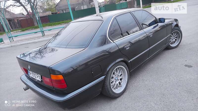 Седан BMW 5 Series 1992 в Измаиле