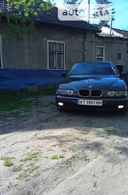 Седан BMW 5 Series 2000 в Снятине