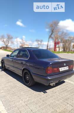 Седан BMW 5 Series 1991 в Подольске