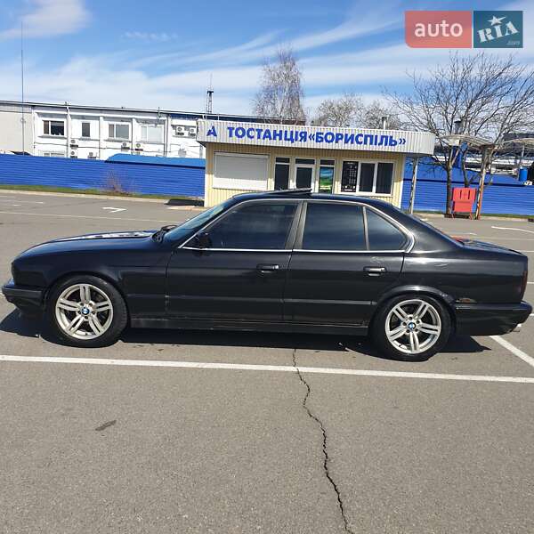 Седан BMW 5 Series 1989 в Борисполе