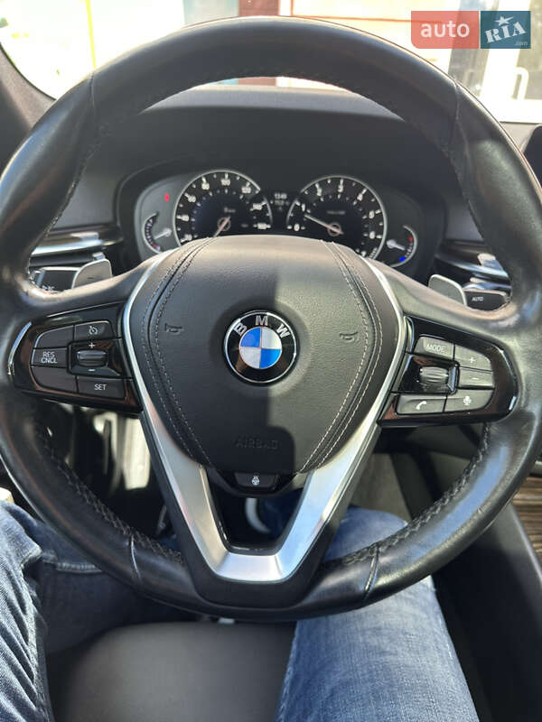 Седан BMW 5 Series 2017 в Луцке