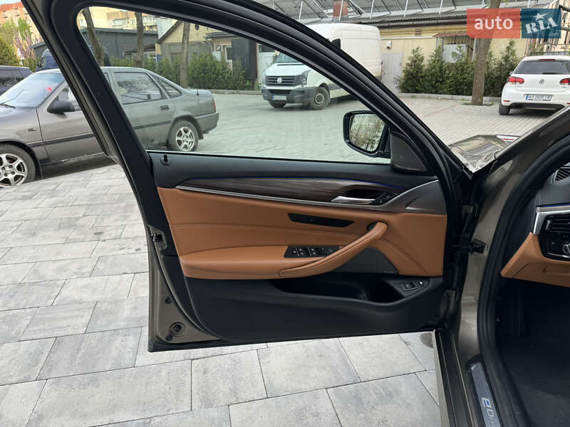 Седан BMW 5 Series 2017 в Ужгороде фото 17 Седан BMW 5 Series 2017 в Ужгороде
