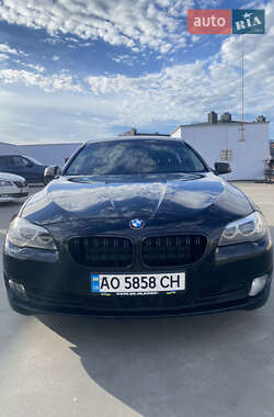 Седан BMW 5 Series 2012 в Мукачево