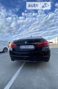 Седан BMW 5 Series 2012 в Мукачево