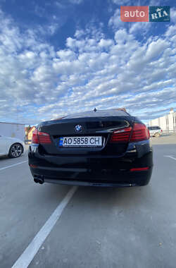 Седан BMW 5 Series 2012 в Мукачево