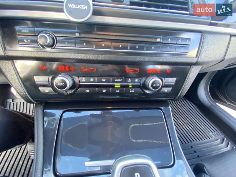 Седан BMW 5 Series 2012 в Мукачево