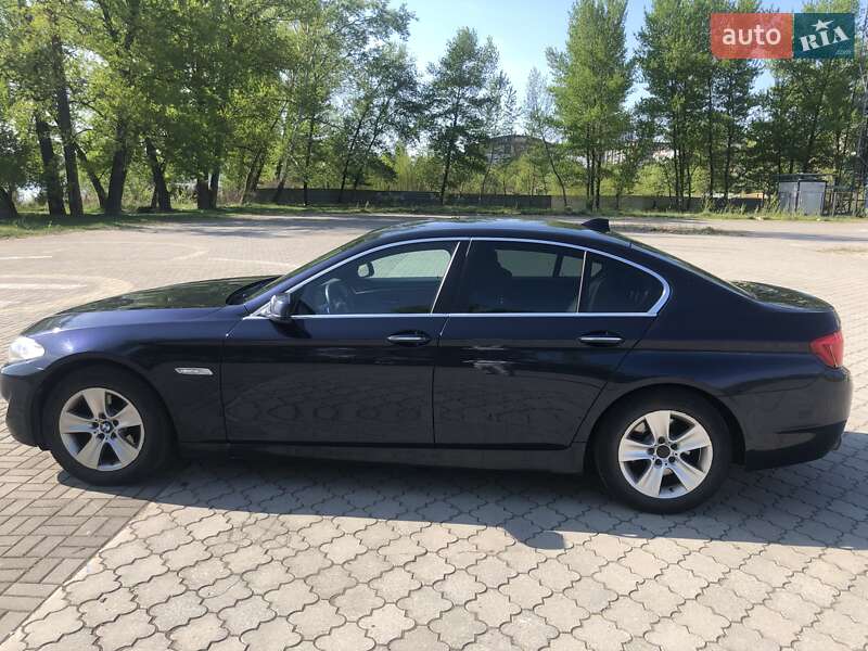 Седан BMW 5 Series 2013 в Дніпрі