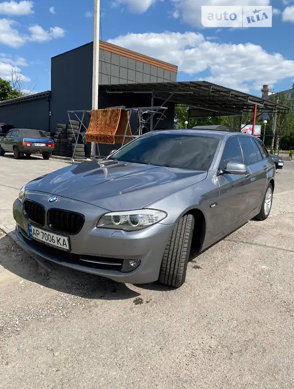 BMW 5 Series 2011
