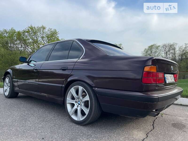 Седан BMW 5 Series 1995 в Харькове