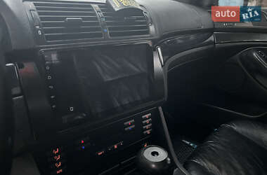 Седан BMW 5 Series 2001 в Каменке-Бугской