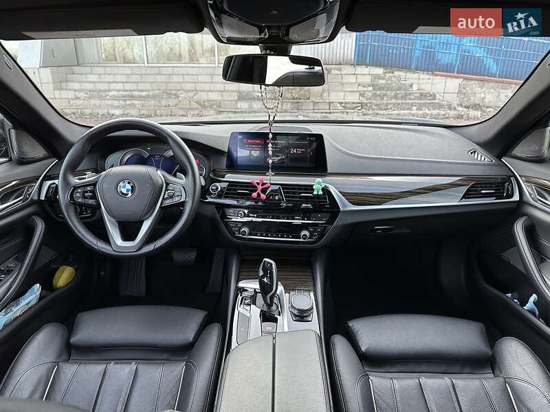 Седан BMW 5 Series 2019 в Запорожье