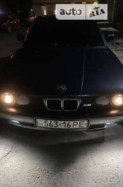 Седан BMW 5 Series 1992 в Бориславе