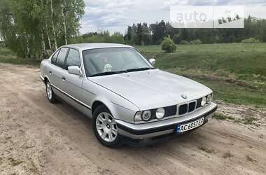 Седан BMW 5 Series 1991 в Маневичах
