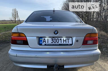 Седан BMW 5 Series 2001 в Новоархангельске