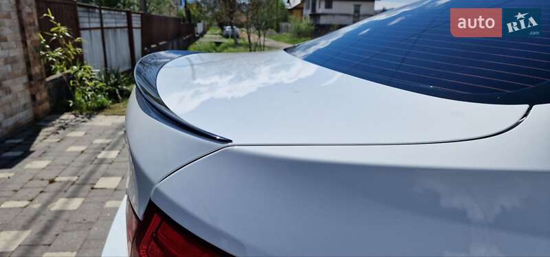 Седан BMW 5 Series 2016 в Тячеві