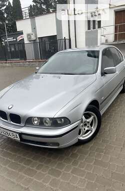 Седан BMW 5 Series 1998 в Чорткові