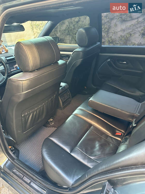 Універсал BMW 5 Series 2003 в Чернівцях