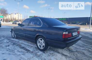 Седан BMW 5 Series 1990 в Киеве