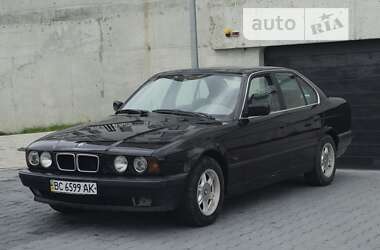 Седан BMW 5 Series 1994 в Львові