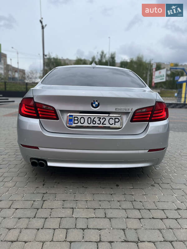 Седан BMW 5 Series 2012 в Тернополі