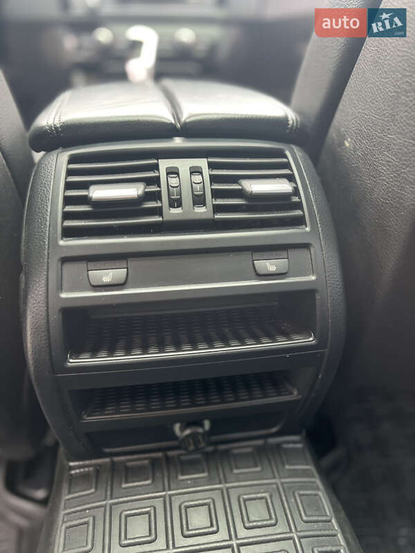Седан BMW 5 Series 2012 в Тернополі