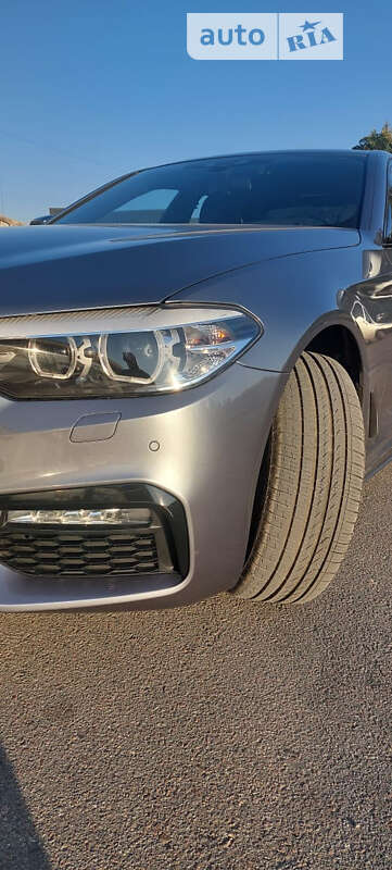 Седан BMW 5 Series 2018 в Львові