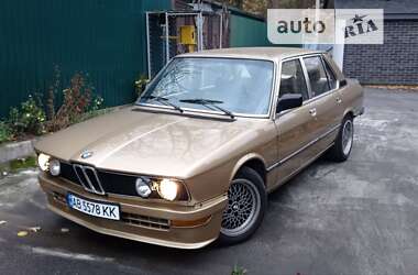 Седан BMW 5 Series 1980 в Вінниці