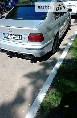 Седан BMW 5 Series 1999 в Киеве