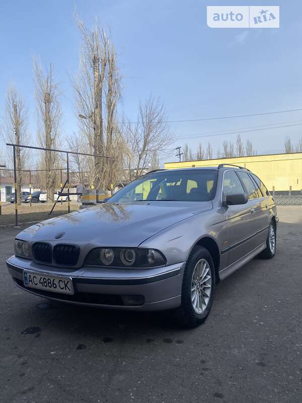 BMW 5 Series 1998