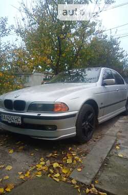 Седан BMW 5 Series 2000 в Кропивницком